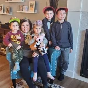 Meet your Posher, Sheila